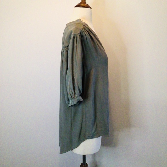 WITCHERY Womens Size 10 Green Blouse Short Sleeve Smock Top V Neck EUC - Picture 3 of 9